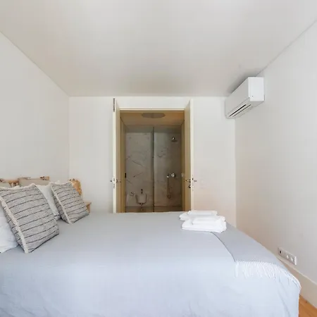 Quarto em Acomodações Particulares Comfortable In A Shared In The Center Of